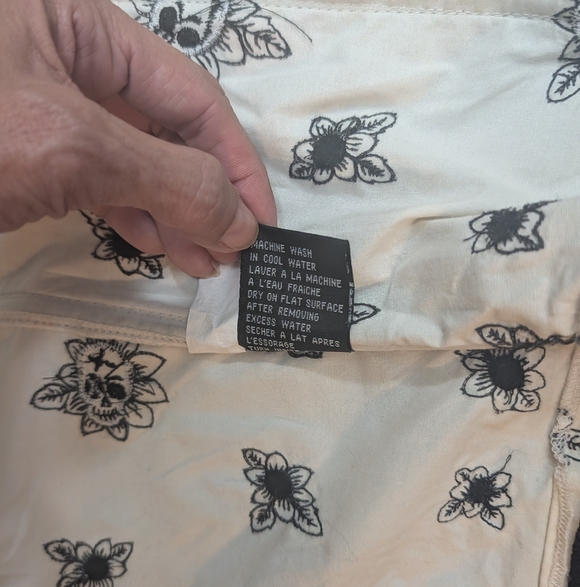 Tripp NYC Vtg ivory cotton Boned corset with black embroidered flower skulls XXL - Picture 11 of 13